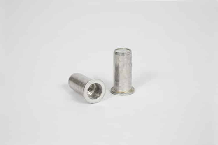 Blind aluminum cylindrical head threaded inserts