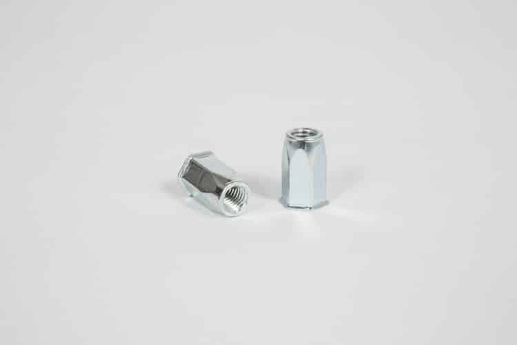 Hexagonal reduced head threaded inserts made of galvanized steel