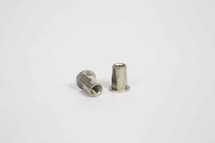 Hexagonal stainless steel threaded inserts with cylindrical head