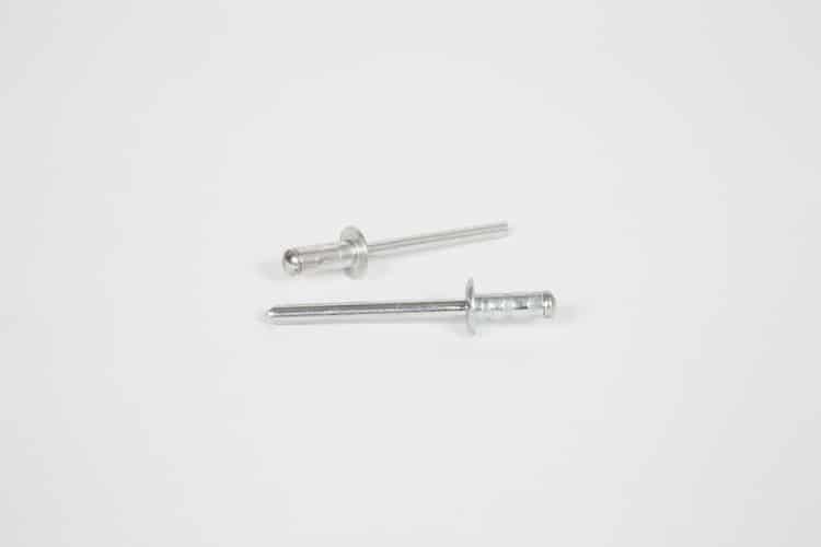 Rivetti unigrip in alluminio chiodo acciaio inox